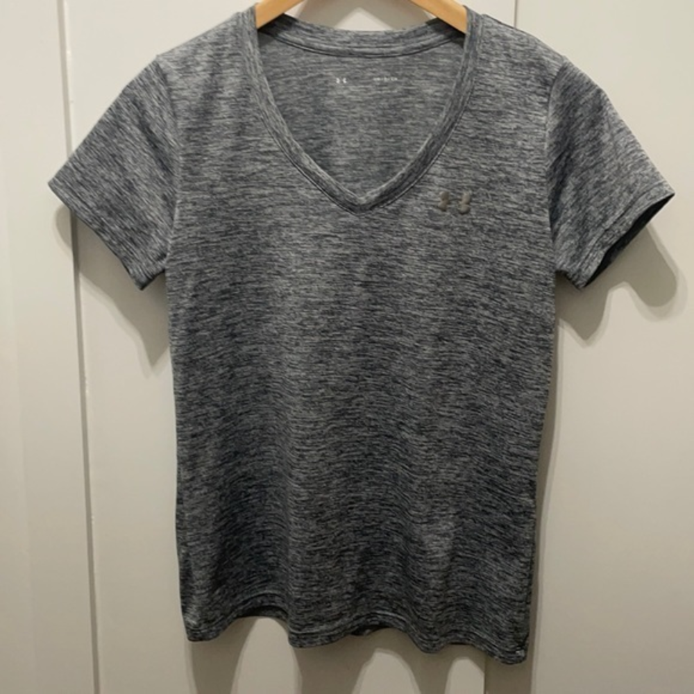 Under Armour Size SM P CH Loose Fit‎ Heatgear